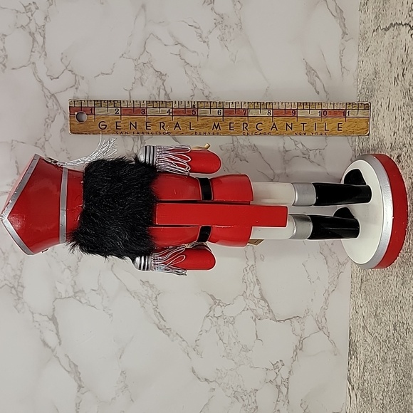 Vintage Limited Edition 2010 Wooden Drummer Soldier Nutcracker - Picture 8 of 10